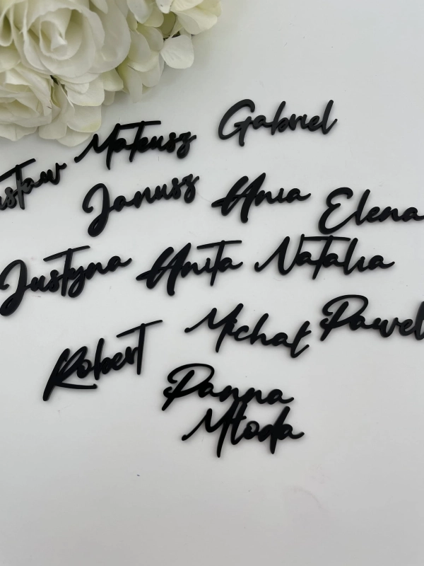 Akrylowe winietki_imiona i nazwiska