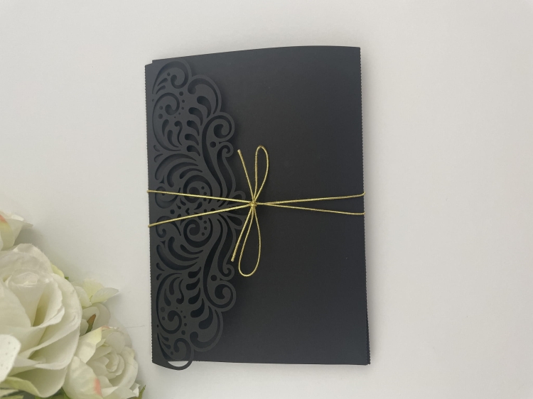 Zaproszenie_ażurowy folder_Black (1).JPG