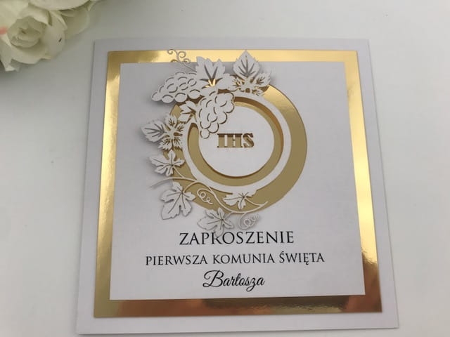 ZAproszenie na komunie z ażurową winoroślą (1).jpg