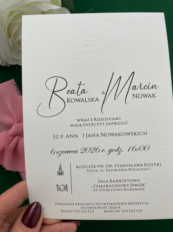 Eleganckie zaproszenie ślubne z embossingiem i wstążką.JPG